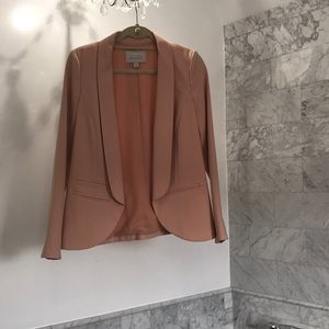 Hinge blush blazer. Excellent condition